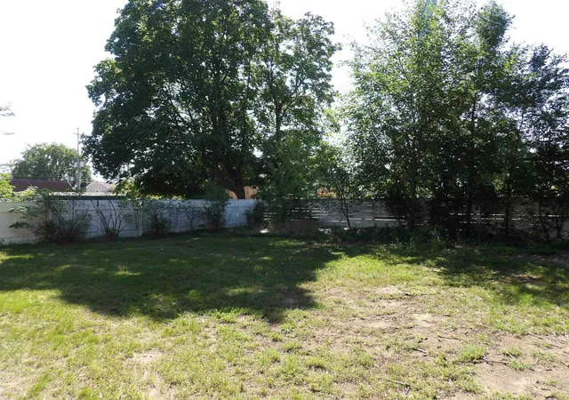 4th image of 207 W 6Th St, Clare, MI 48617 | MLS# 50219755