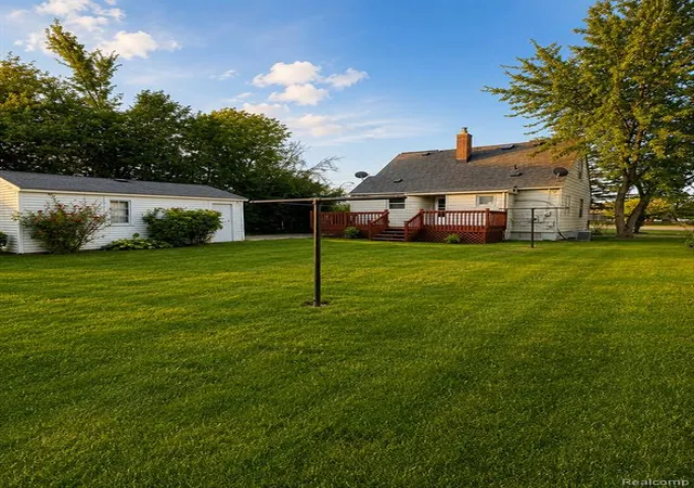 11th image of 31492 Cherry Hill Rd, Garden City, MI 48135 | MLS# 61013484