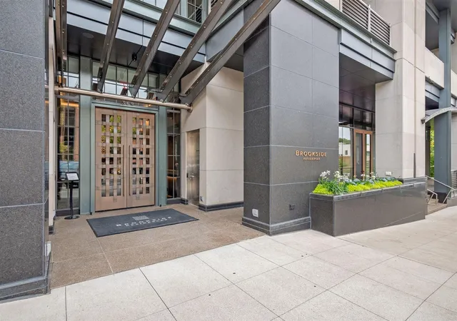 1st image of 369 N Old Woodward Ave #307, Birmingham, MI 48009 | MLS# 70511983