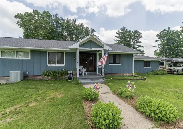 Homes for sale in Three Rivers, MI | 55081 Buckhorn Rd, Three Rivers, MI 49093 | MLS# 70543526