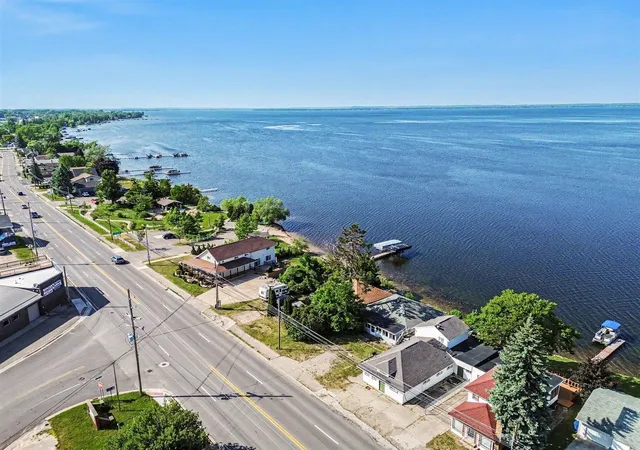 Homes for sale in Houghton Lake, MI | 5752 W Houghton Lake Dr, Houghton Lake, MI 48629 | MLS# 70541560