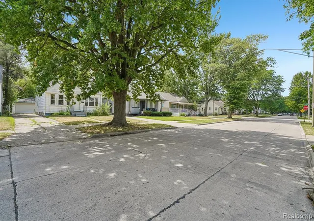 Photo 2 of Single family home for sale at 19120 Woodside St, Harper Woods, MI 48225 | MLS# 61022348 | Listing updated on 2026-08-20