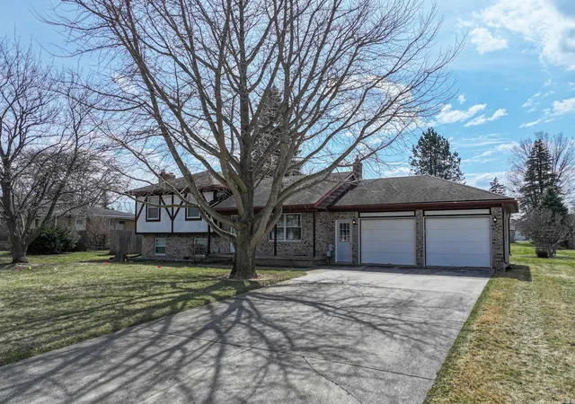 Homes for sale in Burton, MI | 5226 Washtenaw St, Burton, MI 48509 | MLS# 50214237