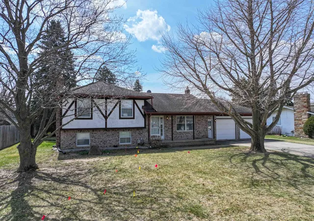 Homes for sale in Burton, MI | 5226 Washtenaw St, Burton, MI 48509 | MLS# 50214237