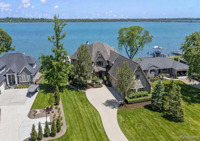 1st image of 28195 Elba Dr, Grosse Ile, MI 48138 | MLS# 60998062
