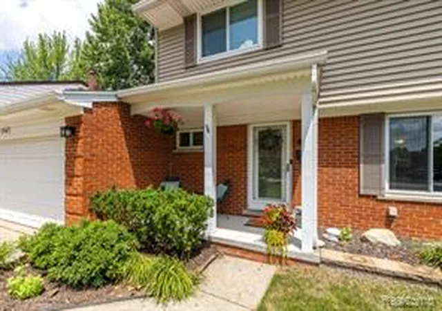 Homes for sale in Sterling Heights, MI | 12541 De Cook Dr, Sterling Heights, MI 48313 | MLS# 61009447