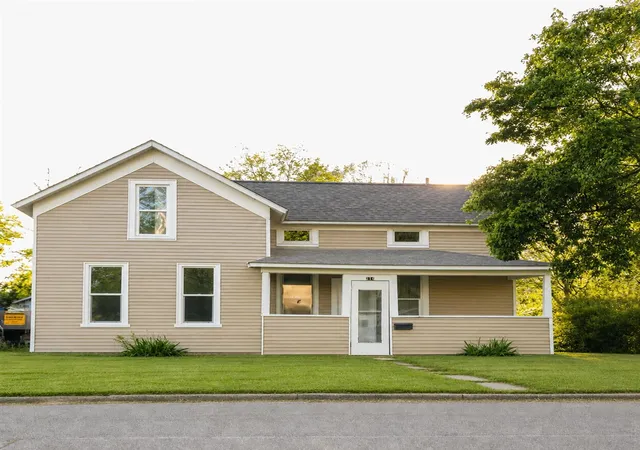 Homes for sale in Sturgis, MI | 214 N Fourth St, Sturgis, MI 49091 | MLS# 70532067