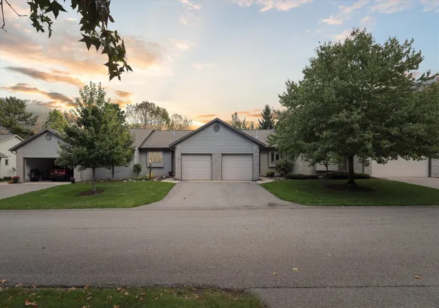 Homes for sale in Grand Rapids, MI | 2486 Falcon Pointe Dr, Grand Rapids, MI 49534 | MLS# 70498416