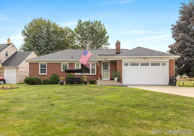 Photo 1 of Sale Pending at 559 Shawmut Blvd, Grand Rapids, MI 49504 | MLS# 70544518 | Listing updated on 2026-08-11