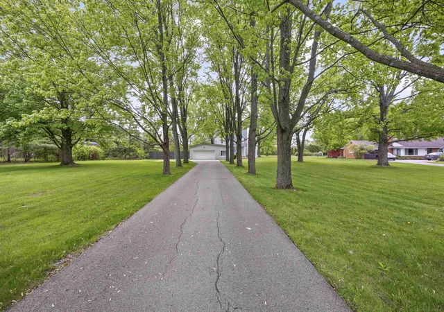 Photo 2 of Sale Pending at 18224 Millar Rd, Clinton Township, MI 48036 | MLS# 50207555 | Listing updated on 2026-08-19