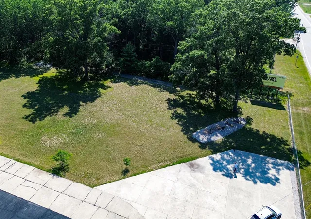 70th image of 7601 E Apple Ave, Muskegon, MI 49442 | MLS# 70549475