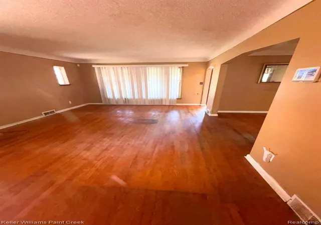 3rd image of 11981 Whitehill St, Detroit, MI 48224 | MLS# 60998066