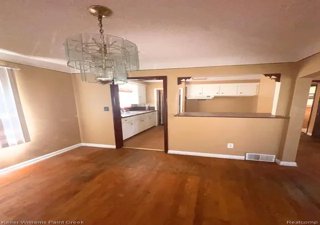 5th image of 11981 Whitehill St, Detroit, MI 48224 | MLS# 60998066