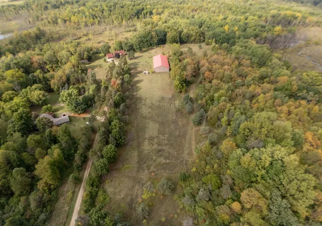 22nd image of 35780 36th Ave, Paw Paw, MI 49079 | MLS# 70495594