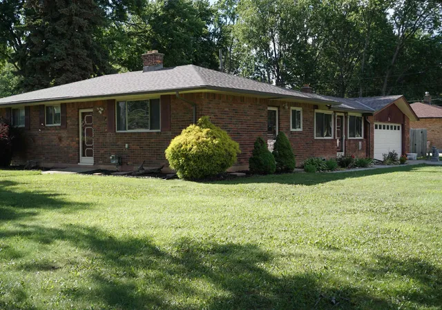 Homes for sale in Clinton Township, MI | 21671 N Nunneley Rd, Clinton Township, MI 48036 | MLS# 50212203
