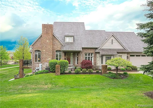 Condo for sale at 10844 Sparkling Waters Ct # 16, South Lyon, MI 48178 | MLS# 21313750 | Listing updated on 2022-07-26