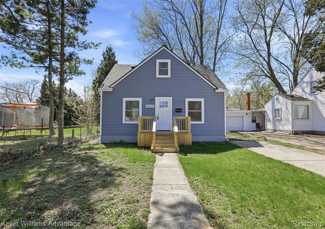 Homes for sale in Garden City, MI | 33451 Brown St, Garden City, MI 48135 | MLS# 60985879