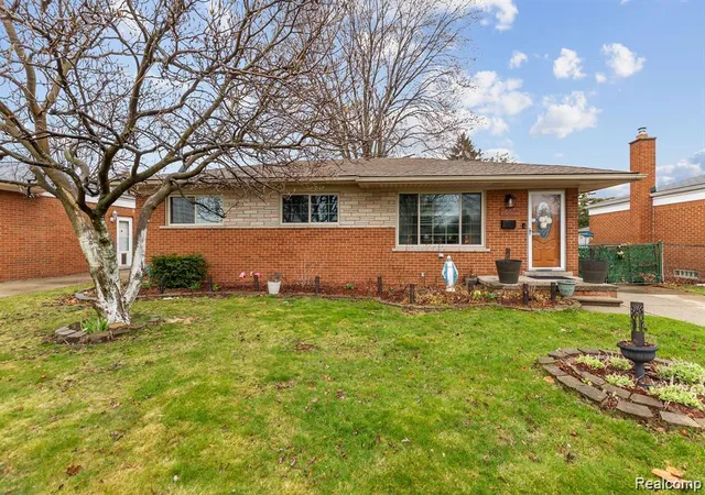 2nd image of 26552 Wagner Ave, Warren, MI 48089 4687 | MLS# 61006670