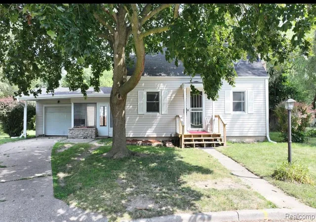 1st image of 11 Congress Court D, Saginaw, MI 48602 | MLS# 61022824