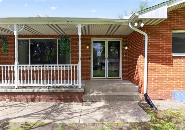 Homes for sale in Edwardsburg, MI | 26414 Redfield St, Edwardsburg, MI 49112 | MLS# 70530911