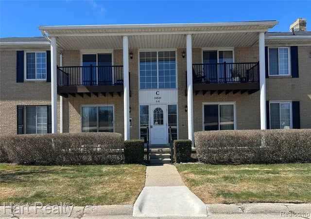Homes for sale in Sterling Heights, MI | 34820 Valleyview Dr #C5, Sterling Heights, MI 48312 5099 | MLS# 60979601