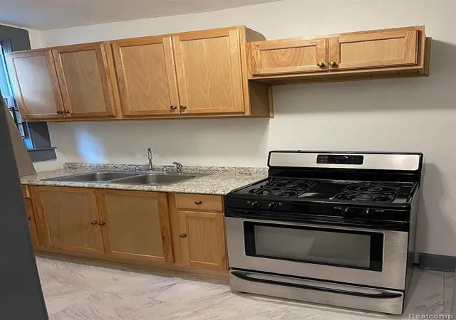 5th image of 12735 Lawton St, Detroit, MI 48238 | MLS# 60984409