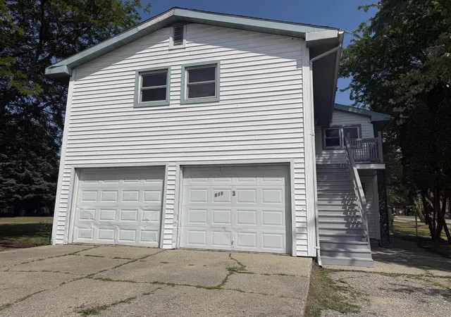 Photo 2 of Sale Pending at 810 W 1st Street, Gladwin, MI 48624 | MLS# 50216915 | Listing updated on 2026-09-25