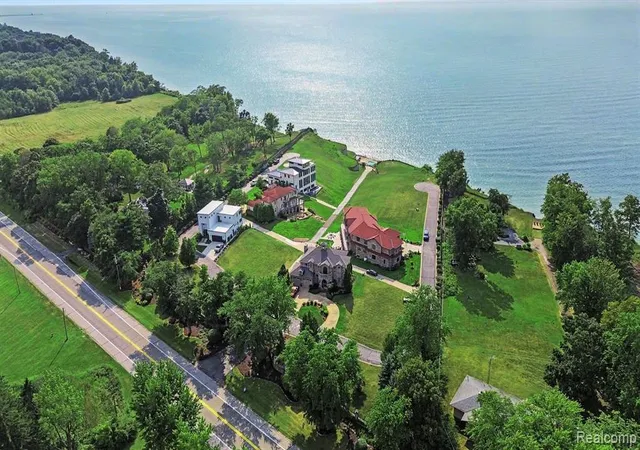 Photo 2 of Land for sale at 615 Sul Lago, Benton Harbor, MI 49022 | MLS# 61021362 | Listing updated on 2026-09-04