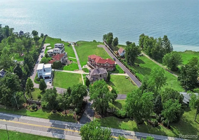 Photo 3 of Land for sale at 615 Sul Lago, Benton Harbor, MI 49022 | MLS# 61021362 | Listing updated on 2026-09-04