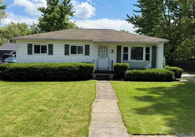 1st image of 1285 W Oregon St, Lapeer, MI 48446 | MLS# 61017039