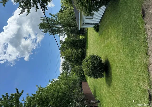 2nd image of 1285 W Oregon St, Lapeer, MI 48446 | MLS# 61017039