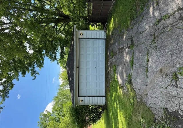 5th image of 1285 W Oregon St, Lapeer, MI 48446 | MLS# 61017039