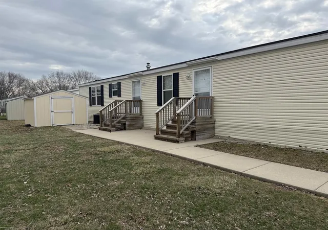 2nd image of 4539 Carlton Rd, Sterling Heights, MI 48310 | MLS# 50213293
