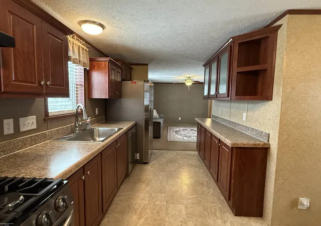 5th image of 4539 Carlton Rd, Sterling Heights, MI 48310 | MLS# 50213293