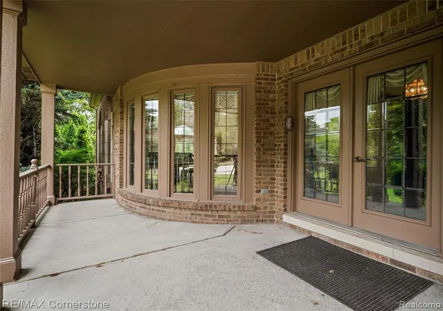 4th image of 13780 Eaton Dr, Plymouth, MI 48170 2485 | MLS# 61006465