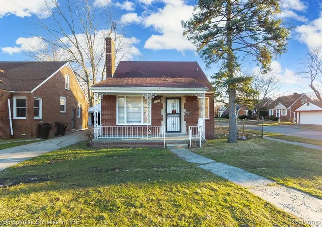 2nd image of 17902 Chester St, Detroit, MI 48224 | MLS# 60977826
