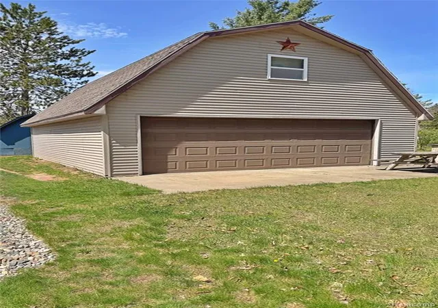Homes for sale in Saint Helen, MI | 1865 Mullet Ave, Saint Helen, MI 48656 | MLS# 60987725