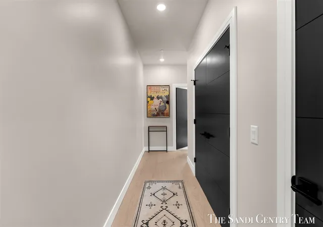 3rd image of 300 Washington Ave #Unit 16, Grand Haven, MI 49417 | MLS# 70521282
