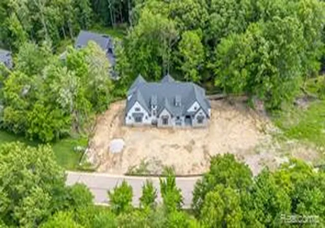 Homes for sale in Clarkston, MI | 7509 Maple Ridge Dr, Clarkston, MI 48346 | MLS# 61009007