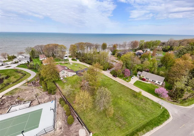 1st image of 0 Beachview Dr, South Haven, MI 49090 | MLS# 70529344