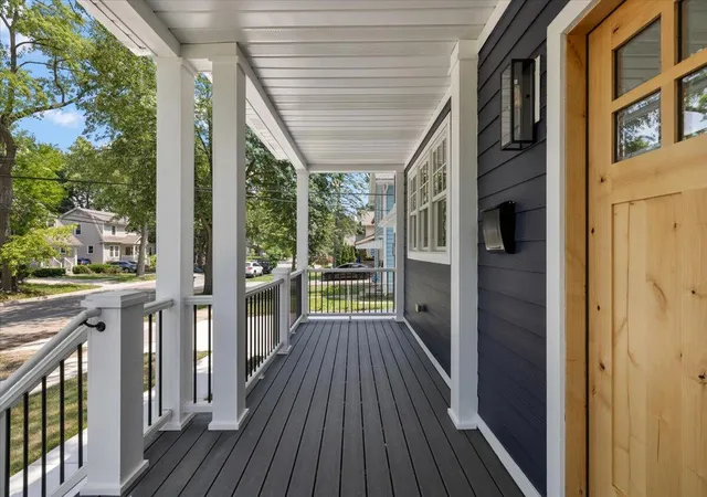 Photo 4 of Single family home for sale at 1006 Granger Ave, Ann Arbor, MI 48104 | MLS# 70482979 | Listing updated on 2025-11-19