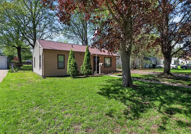 4th image of 1893 Lewis Dr, Niles, MI 49120 | MLS# 70527701