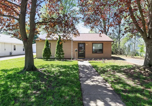5th image of 1893 Lewis Dr, Niles, MI 49120 | MLS# 70527701