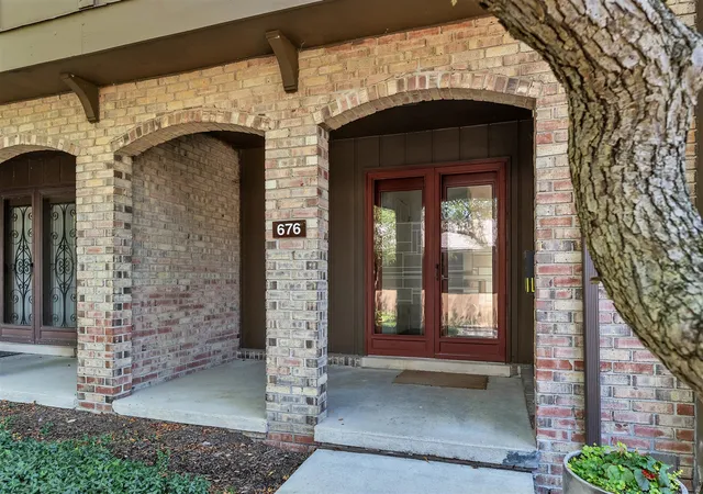 Photo 2 of Condo for sale at 676 Greenhills Dr, Ann Arbor, MI 48105 | MLS# 70554581 | Listing updated on 2026-09-08