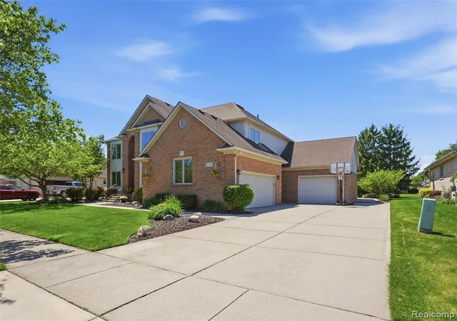 Photo 2 of Single Family Residence at 47289 Robins Nest Dr, Shelby Township, MI 48315 | MLS# 60997686 |  | Sold on 2026-07-01