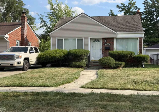 2nd image of 16736 Veronica St, Eastpointe, MI 48021 | MLS# 50219484