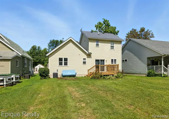 4th image of 146 Taylor St, Port Huron, MI 48060 | MLS# 60931685