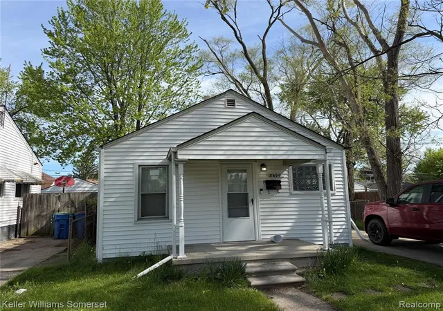 Homes for sale in Warren, MI | 8499 Chapp Ave, Warren, MI 48089 | MLS# 60990623