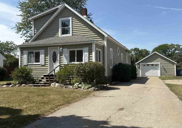 Photo 1 of Single family home for sale at 1001 Joseph St, Bay City, MI 48706 | MLS# 50219377 | Listing updated on 2026-09-09