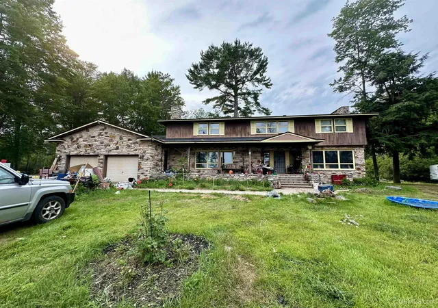 Photo 1 of Single family home for sale at 4477 M35 Hwy, Escanaba, MI 49829 | MLS# 50217516 | Listing updated on 2026-09-17